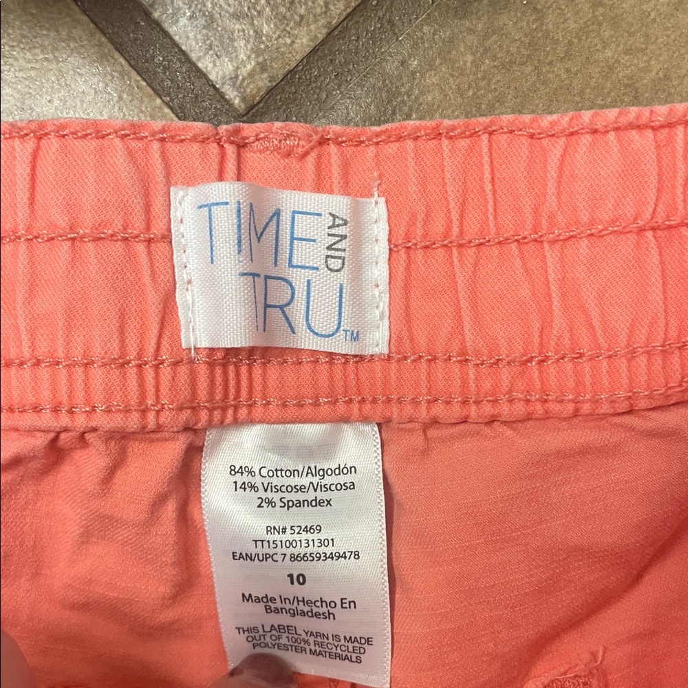 Time and Tru Women’s Shorts - White, Olive Green & Coral - Multi-Pack - Picture 2 of 4